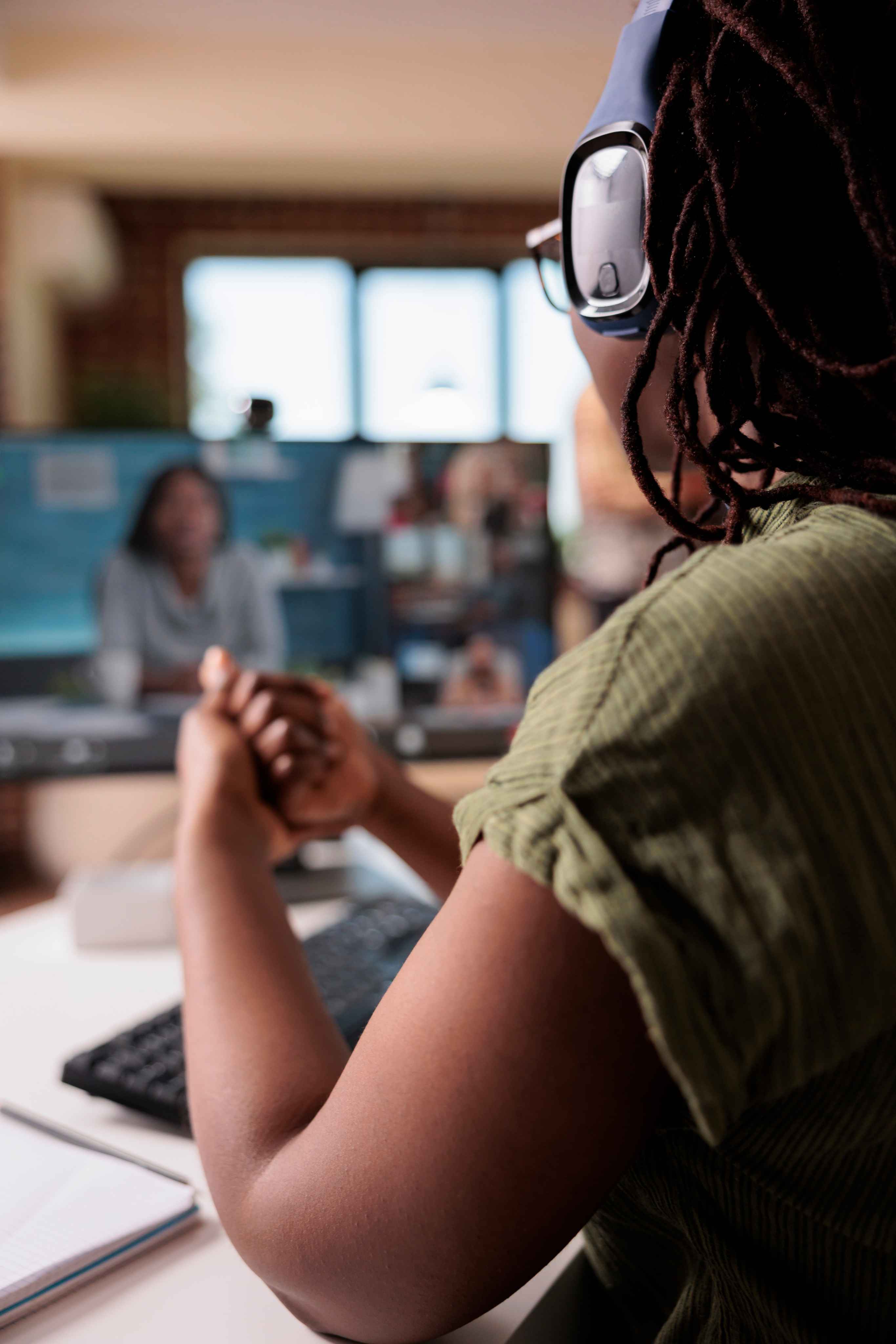 student learning online
